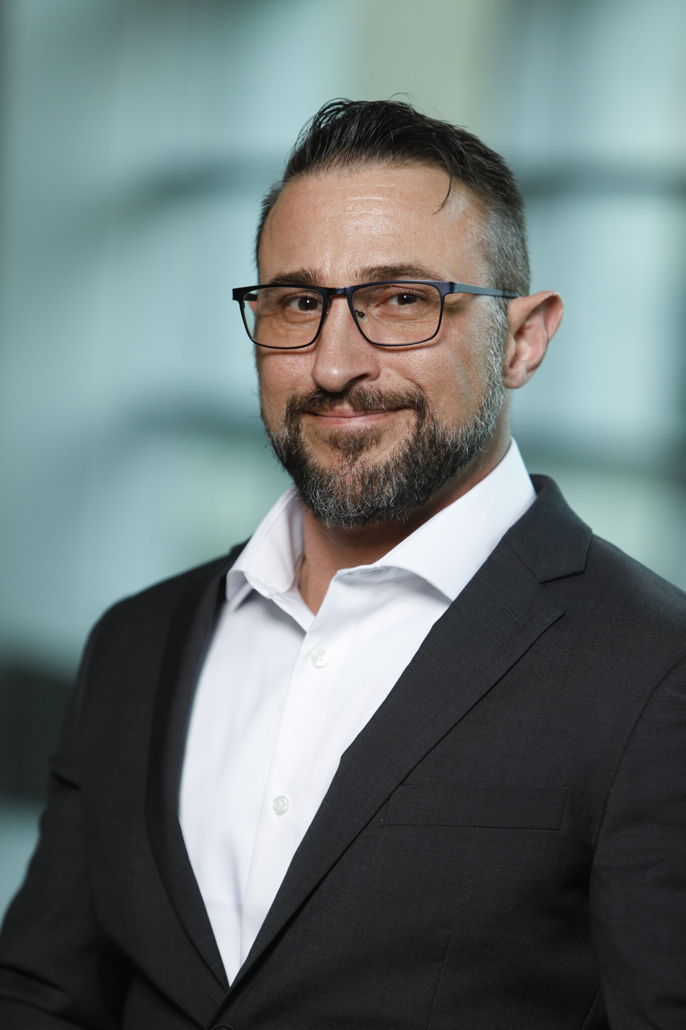 Jason R Lady Jason R. Smith - Top Execs